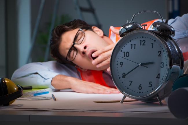 Las graves consecuencias de dormir menos de 8 horas que debes conocer